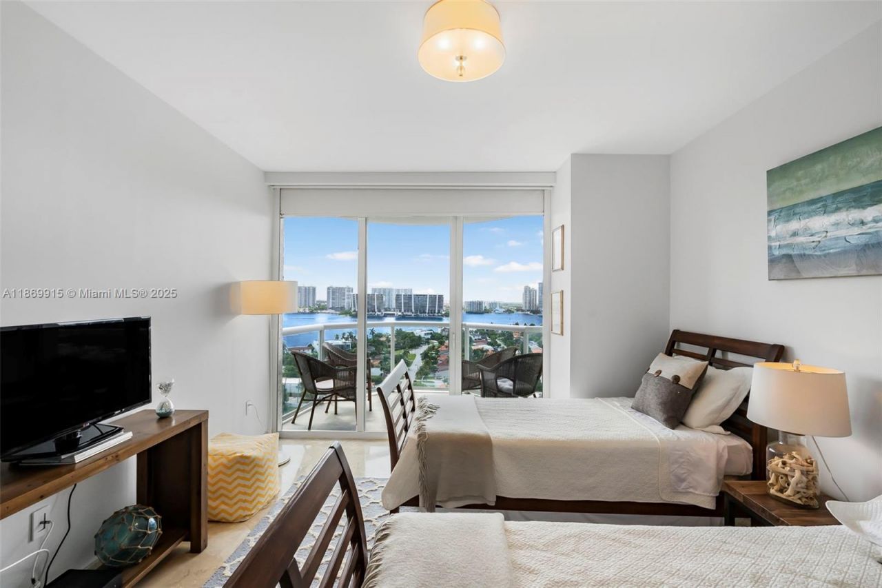 18671 Collins Ave, Unit 1603, Sunny Isles Beach, FL 33160 Photo
