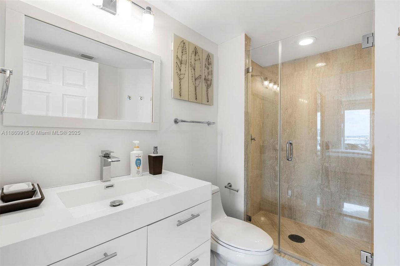 18671 Collins Ave, Unit 1603, Sunny Isles Beach, FL 33160 Photo