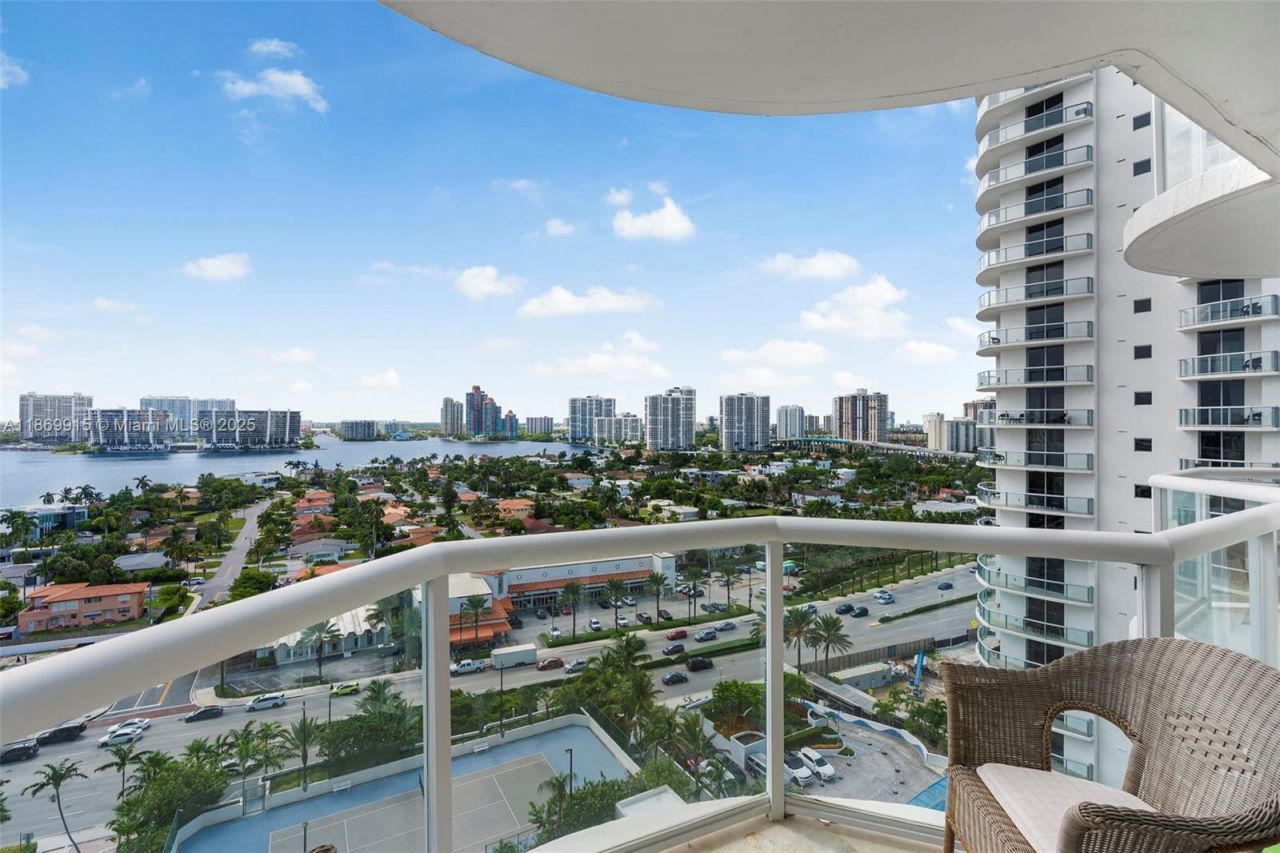 18671 Collins Ave, Unit 1603, Sunny Isles Beach, FL 33160 Photo