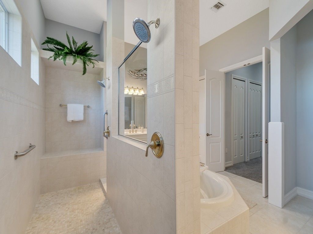 1208 Riverwind Circle, Vero Beach, FL 32967 Photo