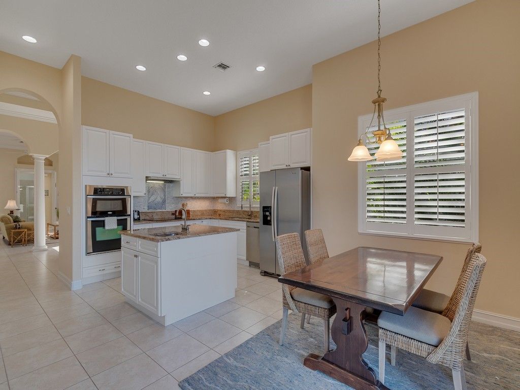 1208 Riverwind Circle, Vero Beach, FL 32967 Photo