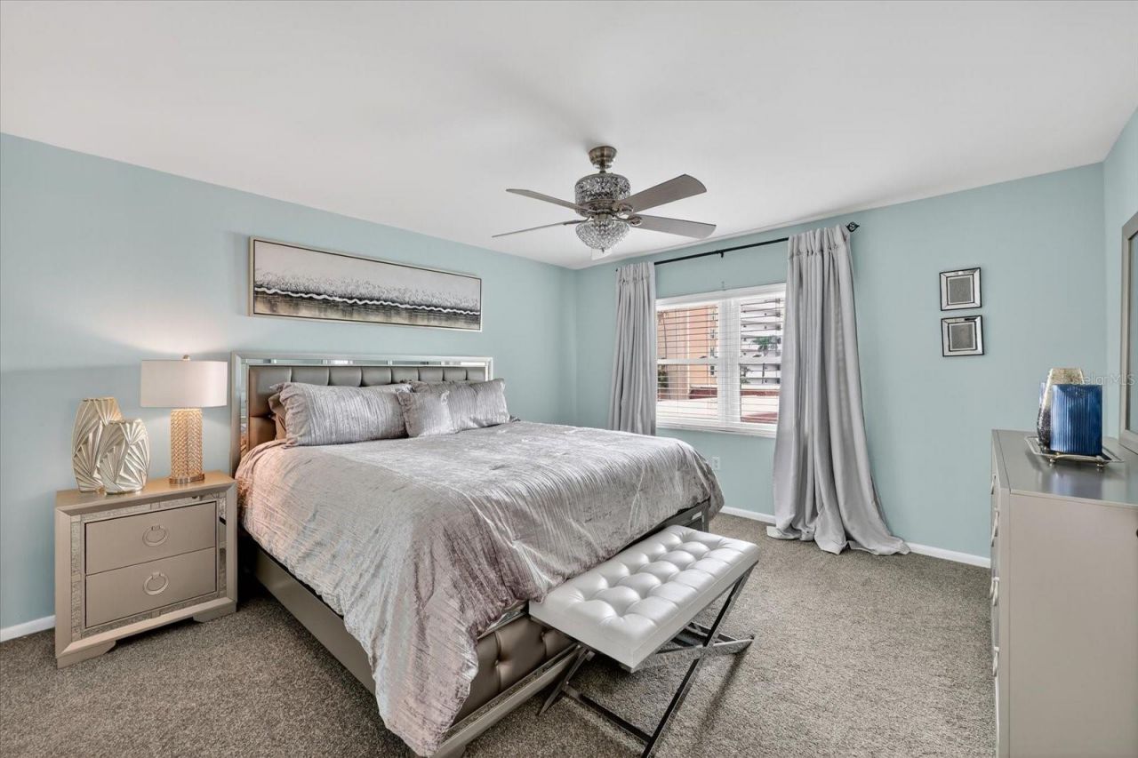 5020 Brittany Drive S, Unit 322, Saint Petersburg, FL 33715 Photo