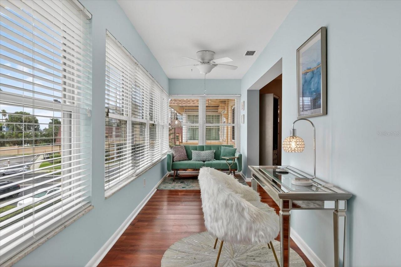 5020 Brittany Drive S, Unit 322, Saint Petersburg, FL 33715 Photo