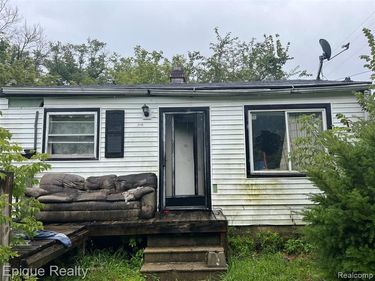 5218 Summit Street, Flint, MI 48505