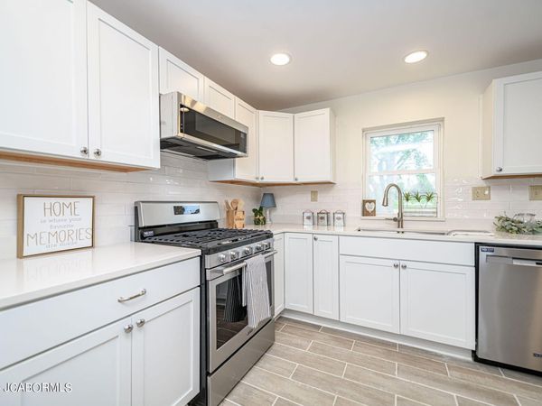 910 E ST EUNICE ROAD, Fulton, MO 65251