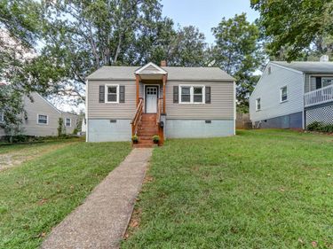 4637 Fairmont Avenue, Lynchburg, VA 24502