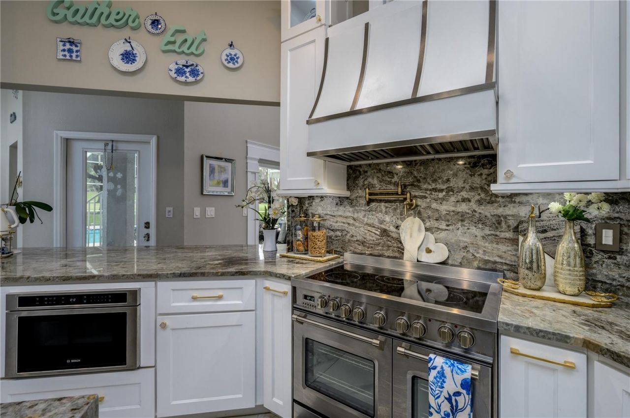 30331 Fairway Drive, Wesley Chapel, FL 33543 Photo