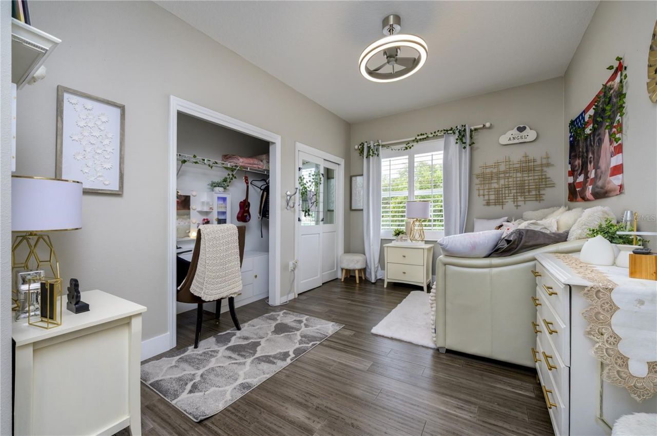 30331 Fairway Drive, Wesley Chapel, FL 33543 Photo