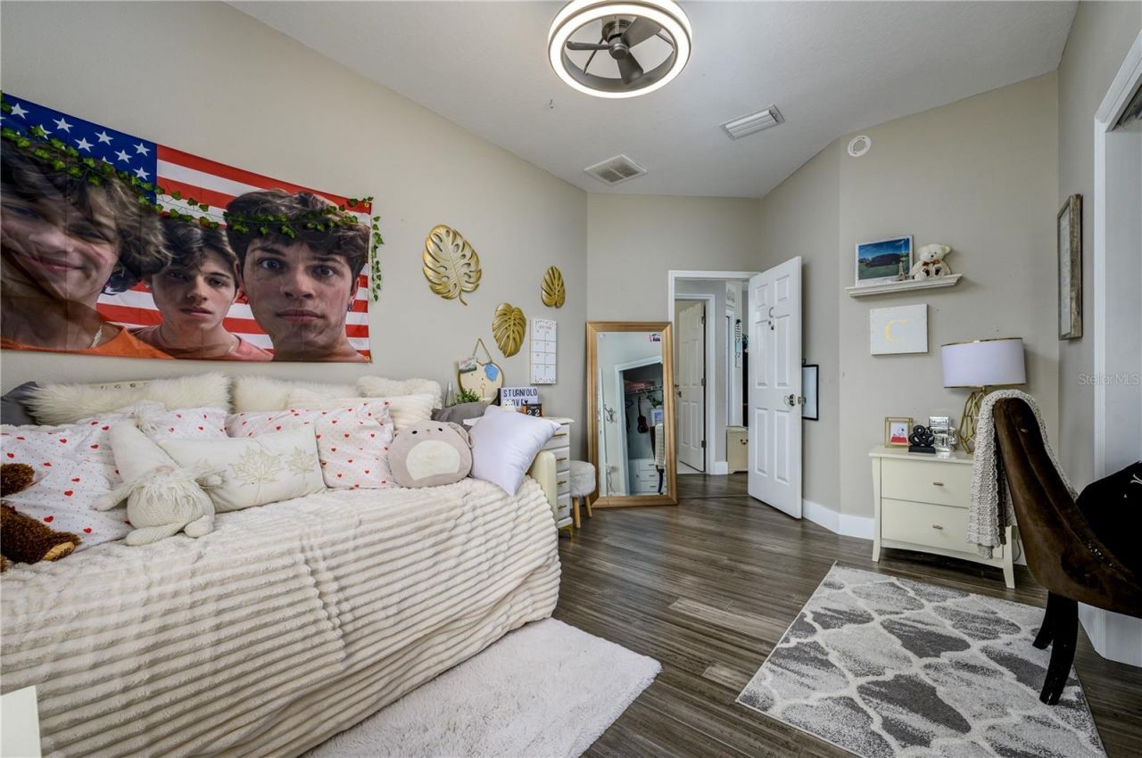 30331 Fairway Drive, Wesley Chapel, FL 33543 Photo