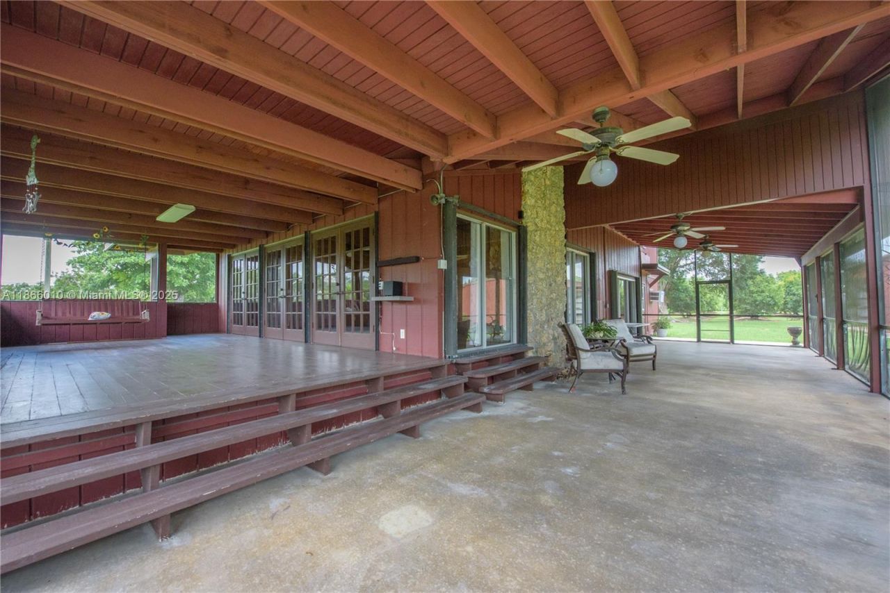 19365 SW 256th St, Homestead, FL 33031 Photo