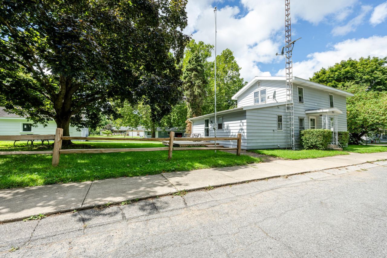 201 S Harrison, Berrien Springs, MI 49103 Main Photo