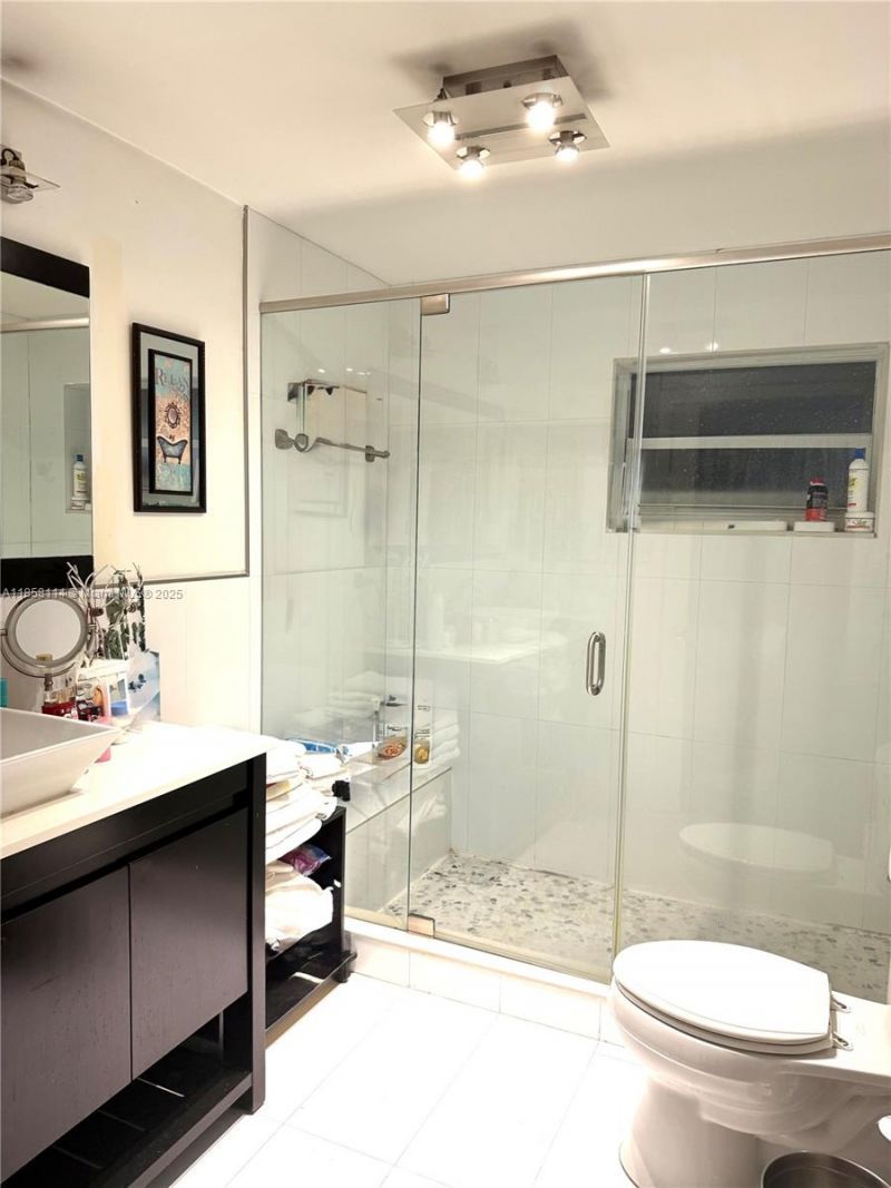 11266 SW 33rd St, Miami, FL 33165 Photo