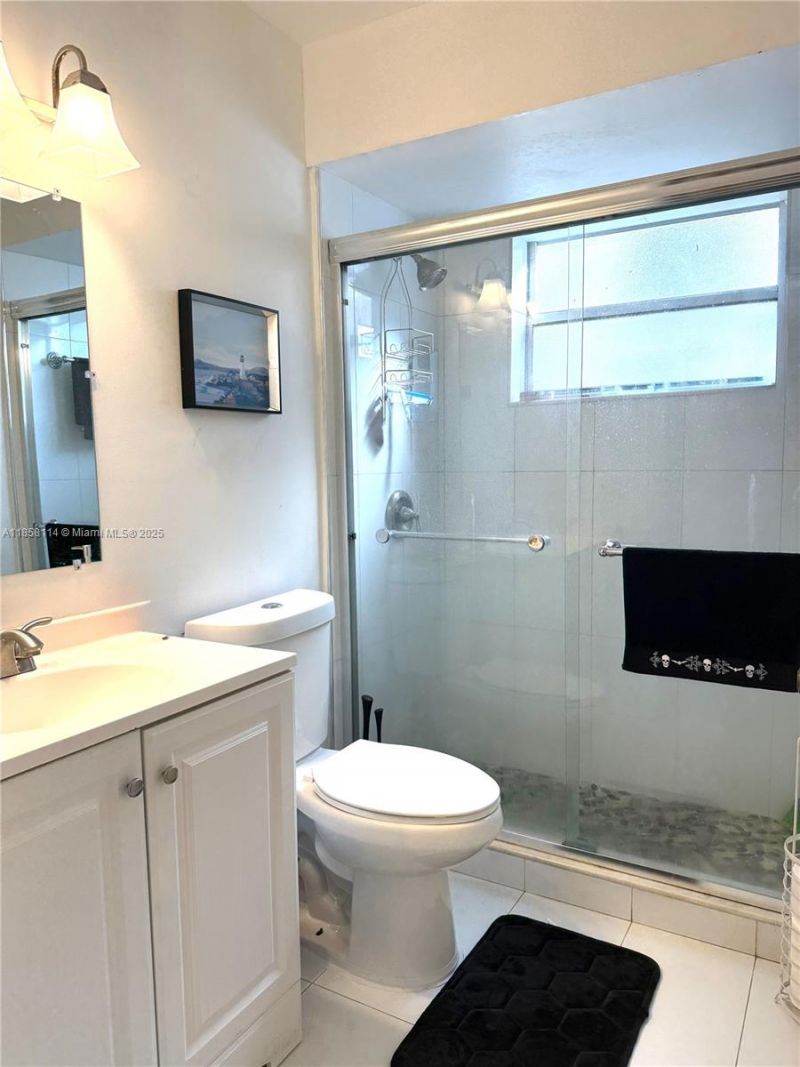 11266 SW 33rd St, Miami, FL 33165 Photo