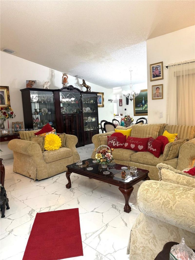 11266 SW 33rd St, Miami, FL 33165 Photo