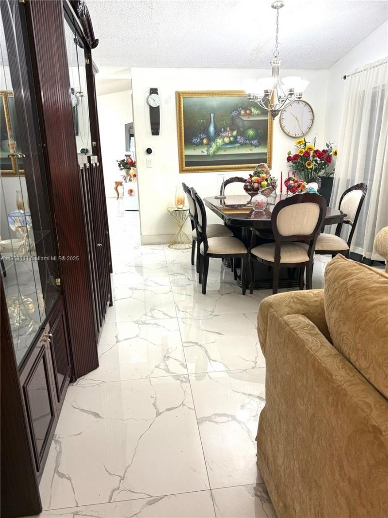 11266 SW 33rd St, Miami, FL 33165 Photo