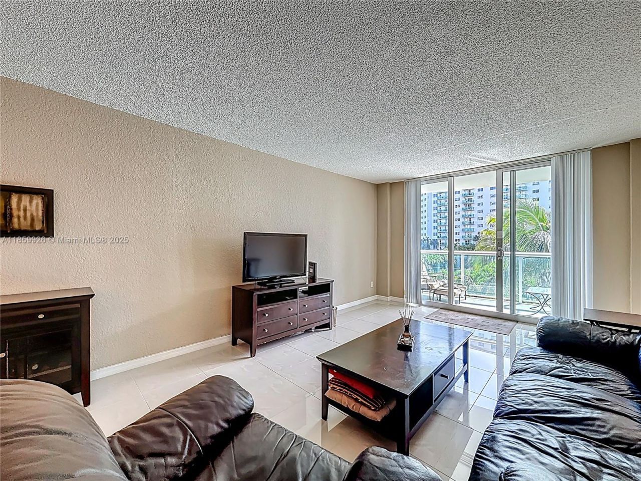 19380 Collins Ave, Unit 308, Sunny Isles Beach, FL 33160 Photo