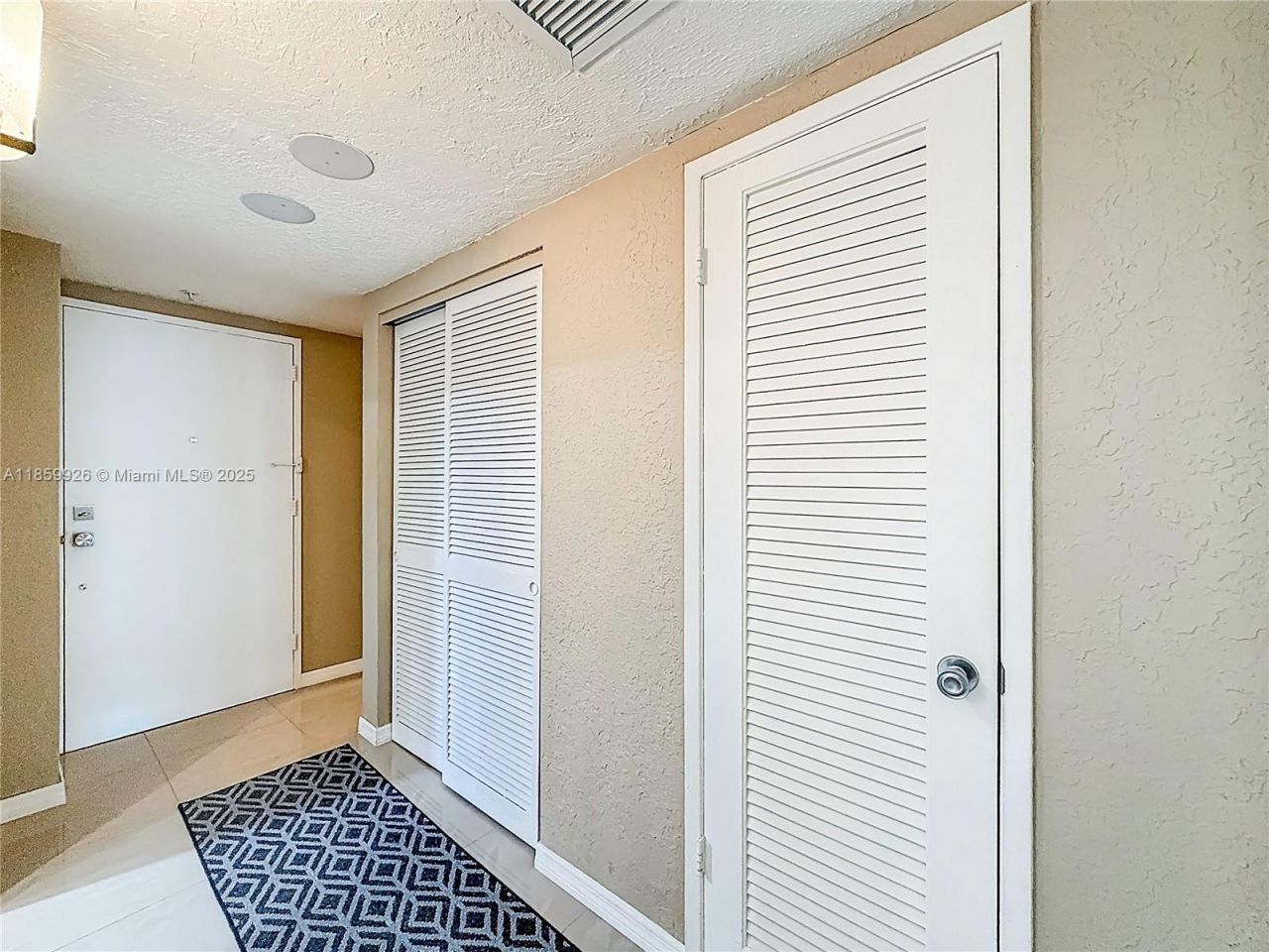 19380 Collins Ave, Unit 308, Sunny Isles Beach, FL 33160 Photo