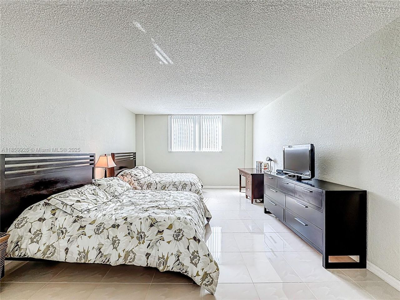 19380 Collins Ave, Unit 308, Sunny Isles Beach, FL 33160 Photo