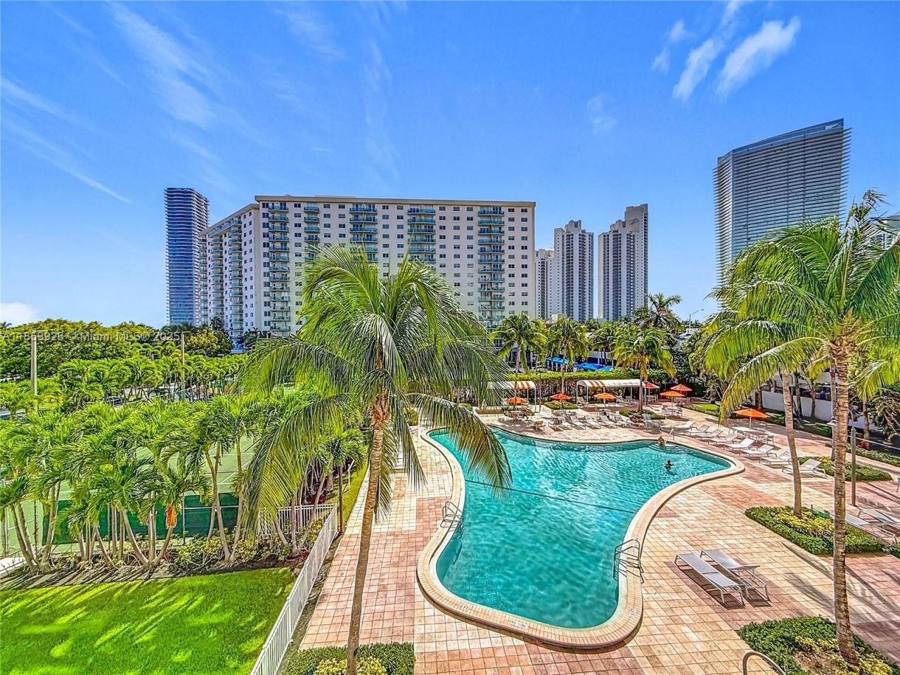 19380 Collins Ave, Unit 308, Sunny Isles Beach, FL 33160 Photo