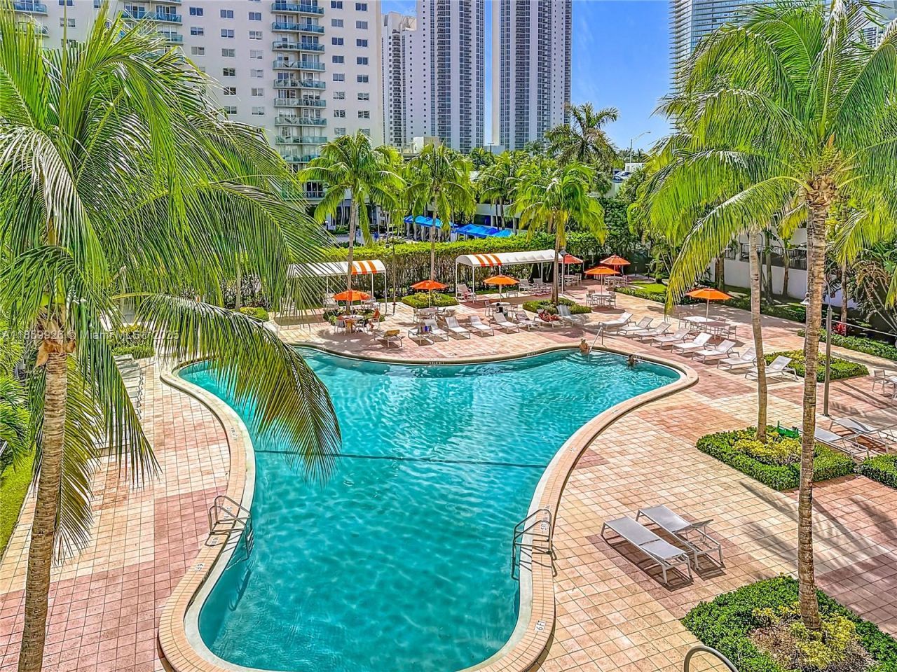 19380 Collins Ave, Unit 308, Sunny Isles Beach, FL 33160 Photo