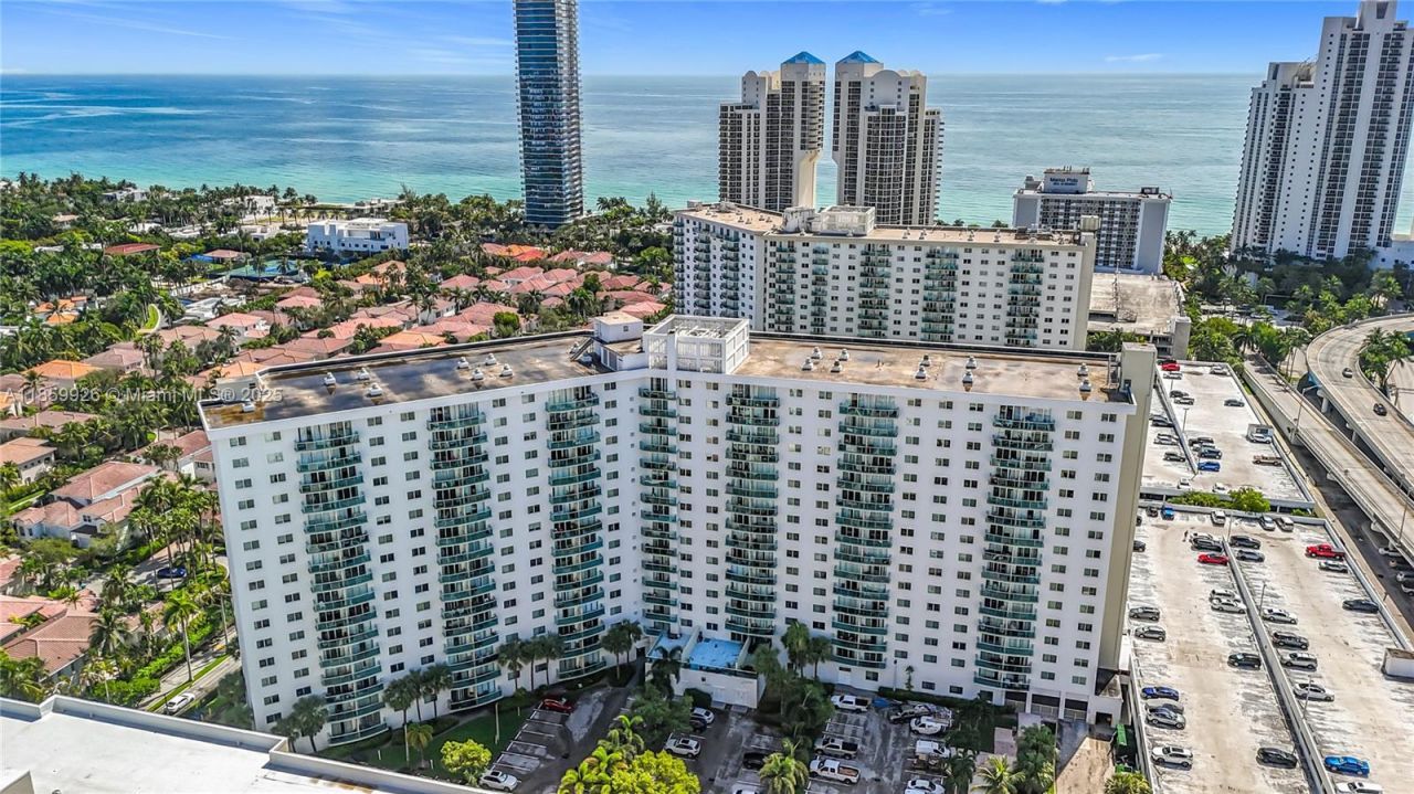 19380 Collins Ave, Unit 308, Sunny Isles Beach, FL 33160 Photo
