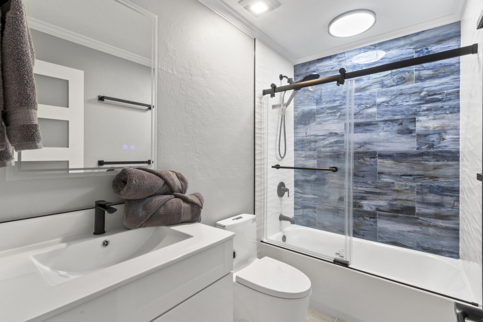 3561 Downwind Lane, North Fort Myers, FL 33917 Photo