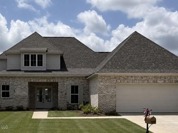 104 Heron's Bay Circle, Madison, MS 39110