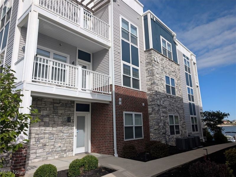 2564 S Waterside Court, Unit 221, Lakeside Marblehead, OH 43440 Photo 2