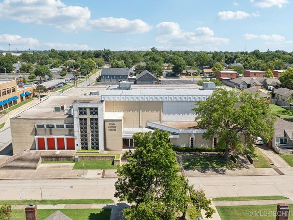 1203 S Columbia Avenue, Tulsa, OK 74104