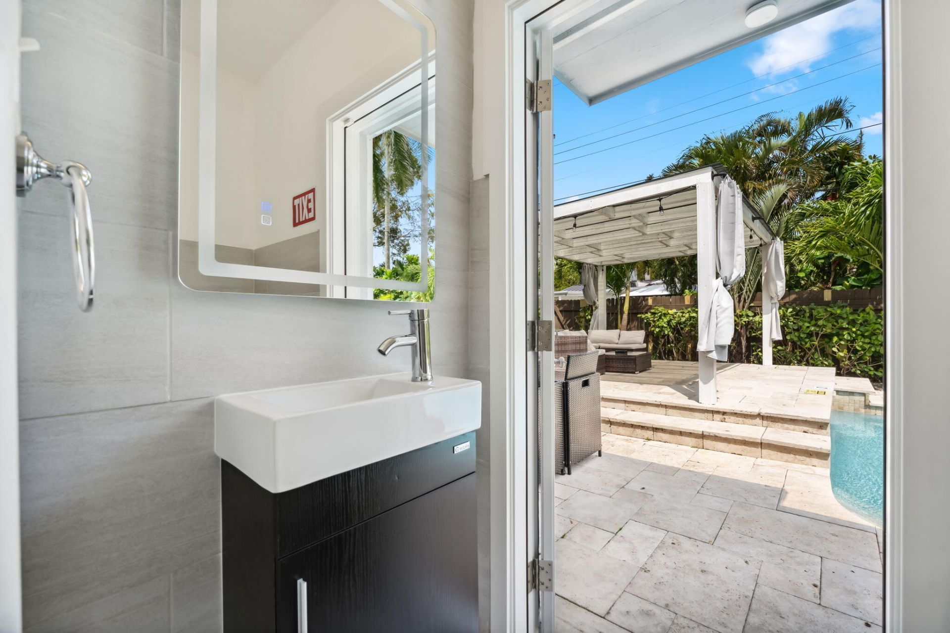 1243 Garfield Street, Hollywood, FL 33019 Photo