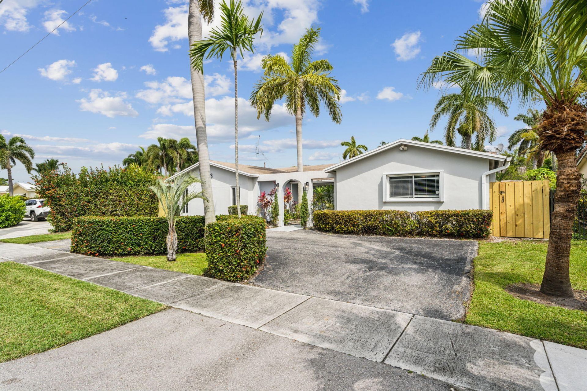 1243 Garfield Street, Hollywood, FL 33019 Photo