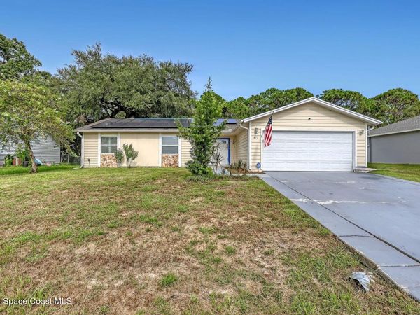 871 Dunkirk Avenue NW, Palm Bay, FL 32907