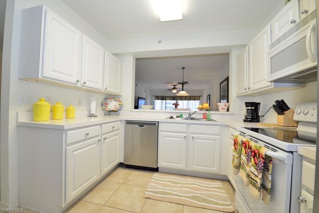 10000 Maddox Ln, Unit 125, Bonita Springs, FL 34135 Photo