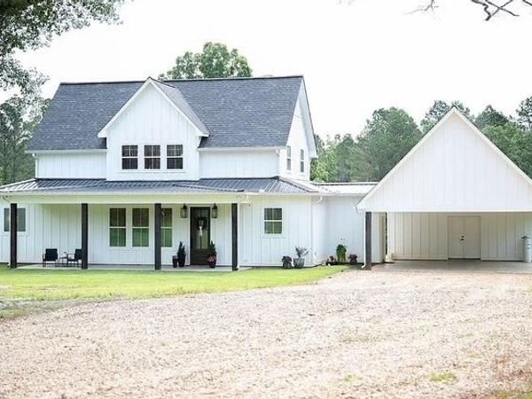 350 Odie Eaves Rd, Louisville, MS 39339