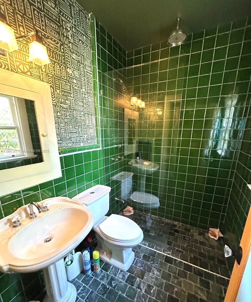 168 NE 44th St, Miami, FL 33137 Photo