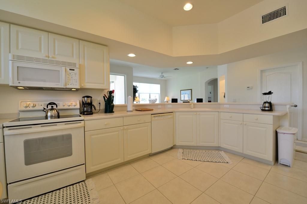 8990 Palmas Grandes Blvd, Unit 201, Bonita Springs, FL 34135 Photo