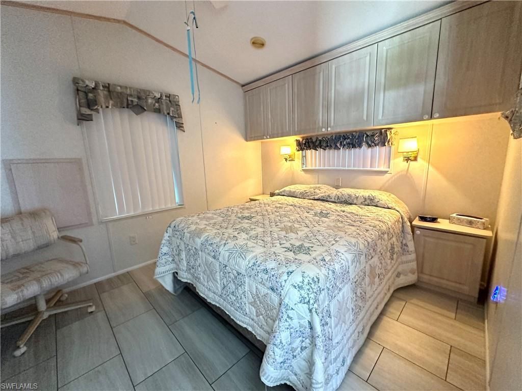 4540 Split Log Ln E, Estero, FL 33928 Photo