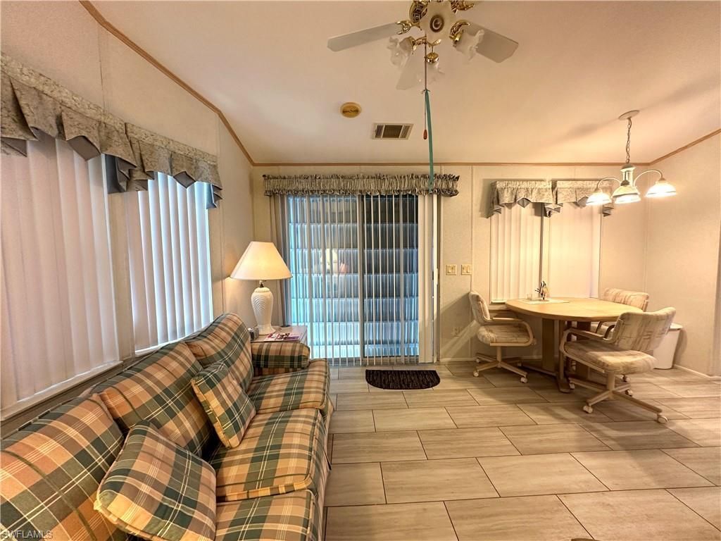 4540 Split Log Ln E, Estero, FL 33928 Photo