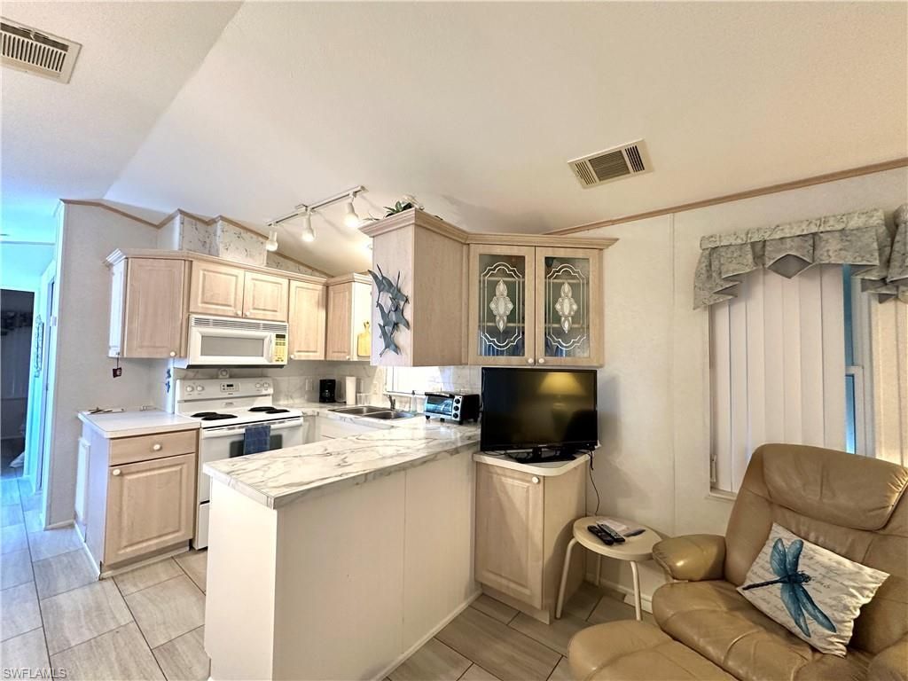 4540 Split Log Ln E, Estero, FL 33928 Photo