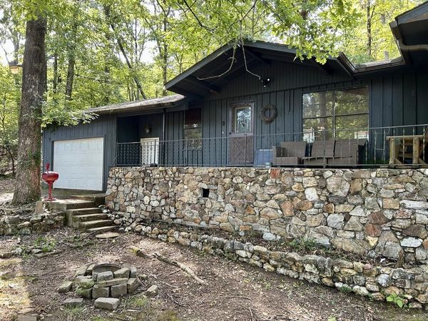 210 Lawrence Lane, Hot Springs, AR 71913