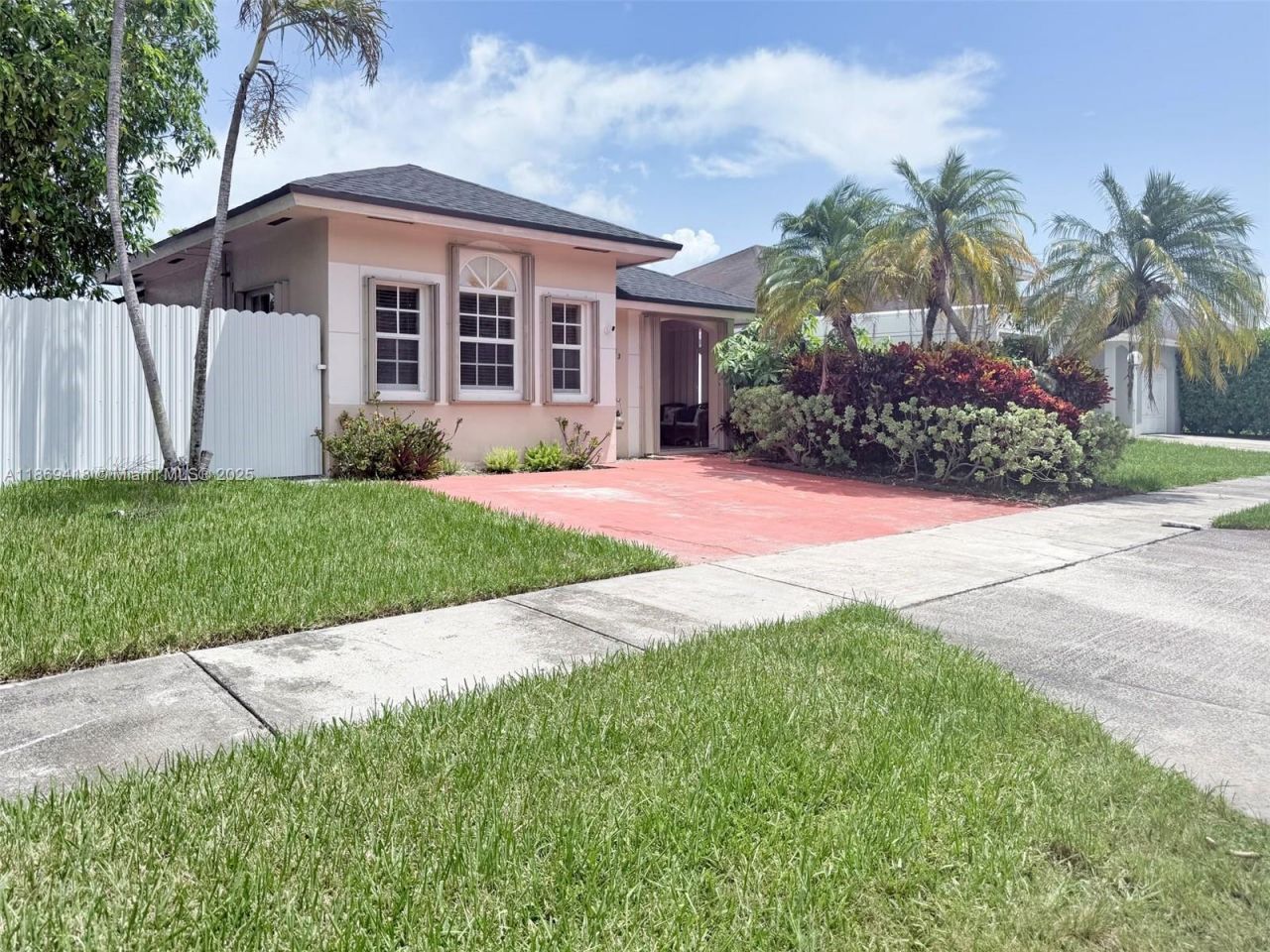 18013 SW 139th Pl, Miami, FL 33177 Photo