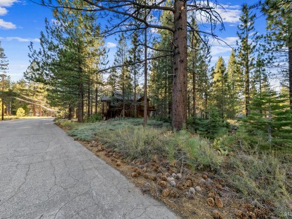 715 Shoshone Street, South Lake Tahoe, CA 96150