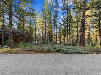 715 Shoshone Street, South Lake Tahoe, CA 96150 Photo