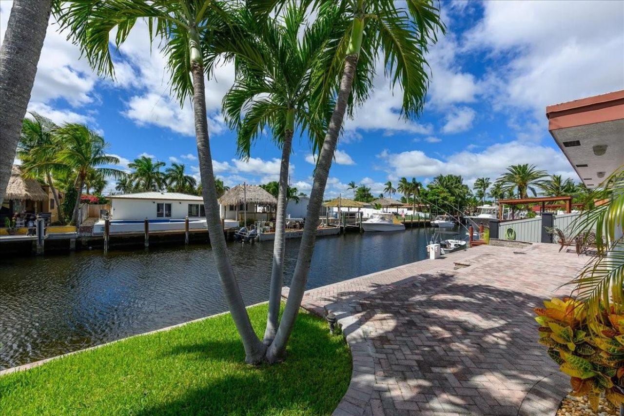 200 SE 11th Street, Pompano Beach, FL 33060 Photo