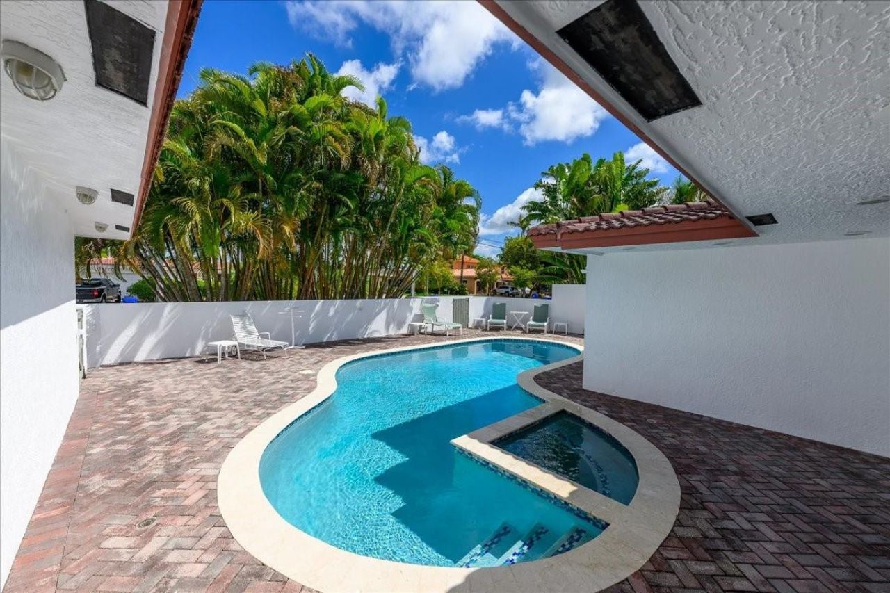 200 SE 11th Street, Pompano Beach, FL 33060 Photo
