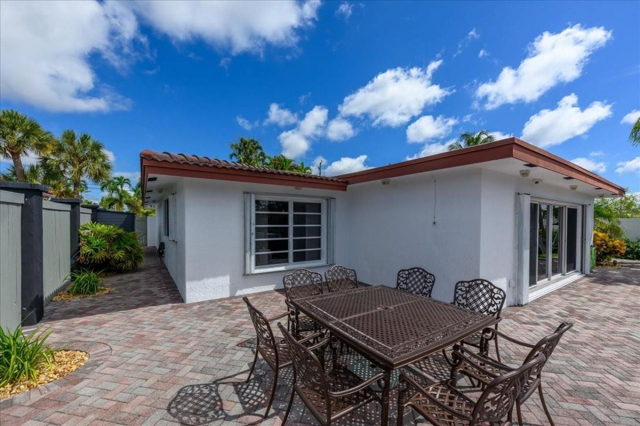 200 SE 11th Street, Pompano Beach, FL 33060 Photo