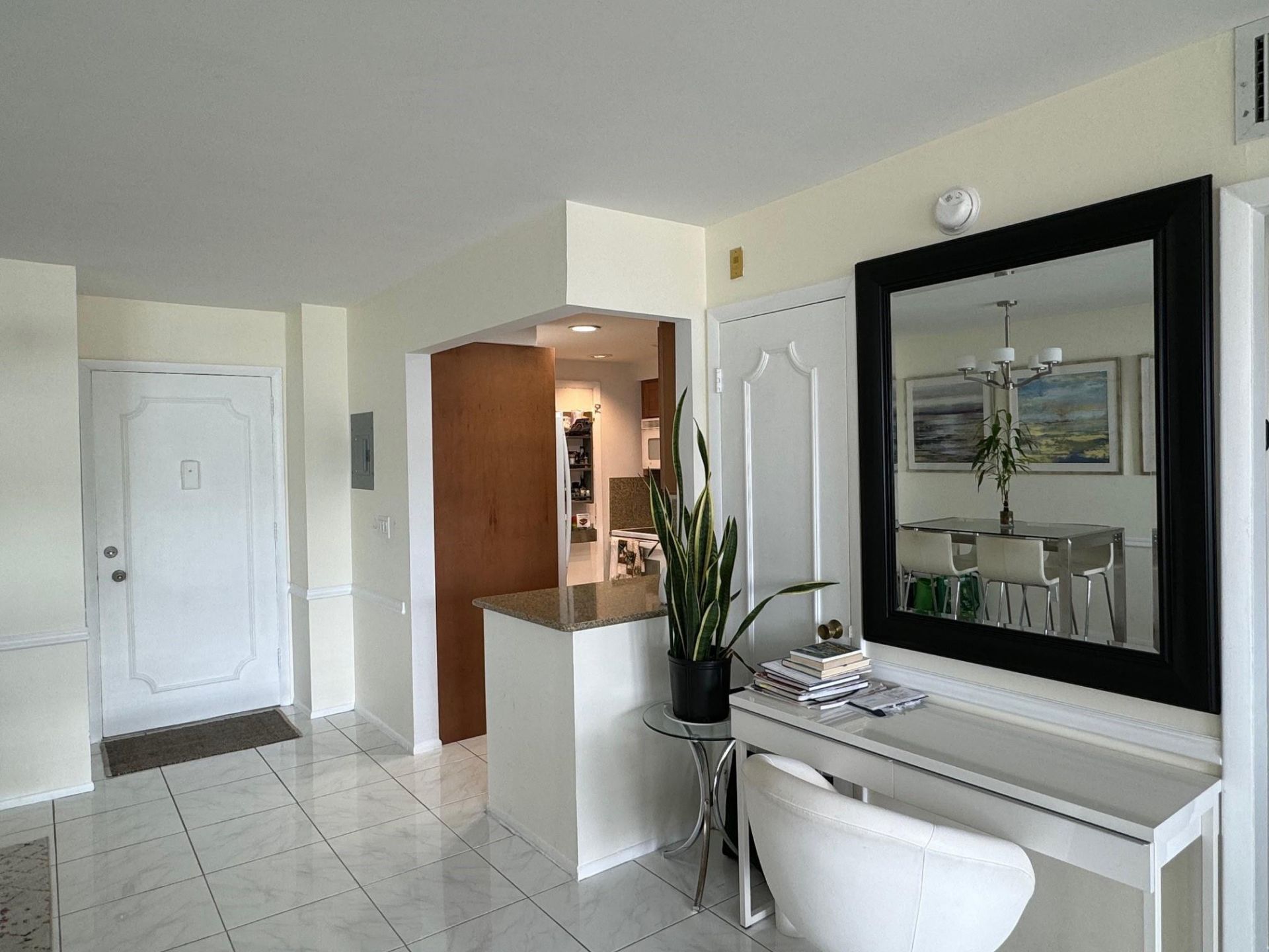 305 N Pompano Beach Boulevard, Unit 1006, Pompano Beach, FL 33062 Photo