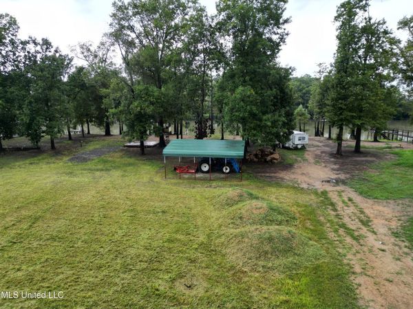 1955 Shumaker Road, Yazoo City, MS 39194