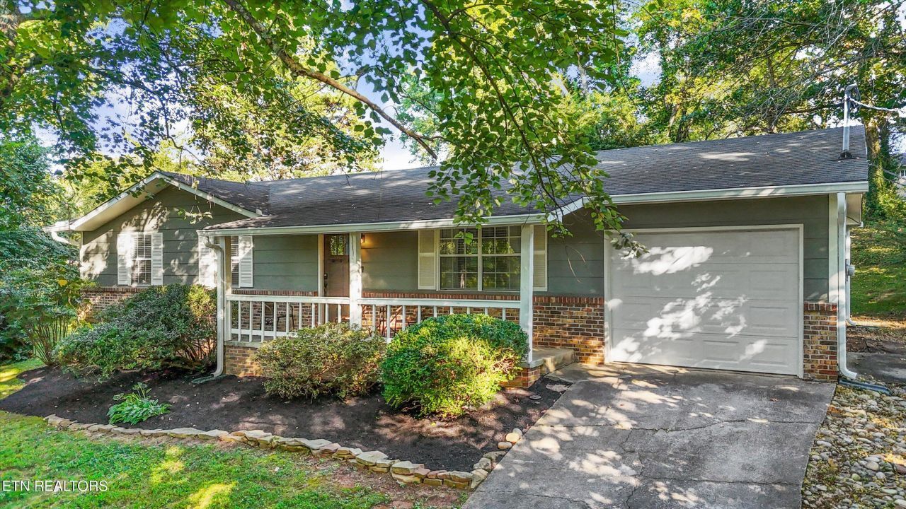 6207 Janmer Lane, Knoxville, TN 37909 Main Photo