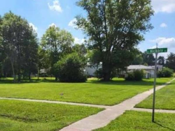 322 N 6th Street, Watseka, IL 60970